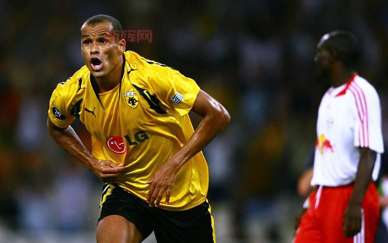 FIFA2008中文版下载：经典足球游戏，带你重回绿茵场！