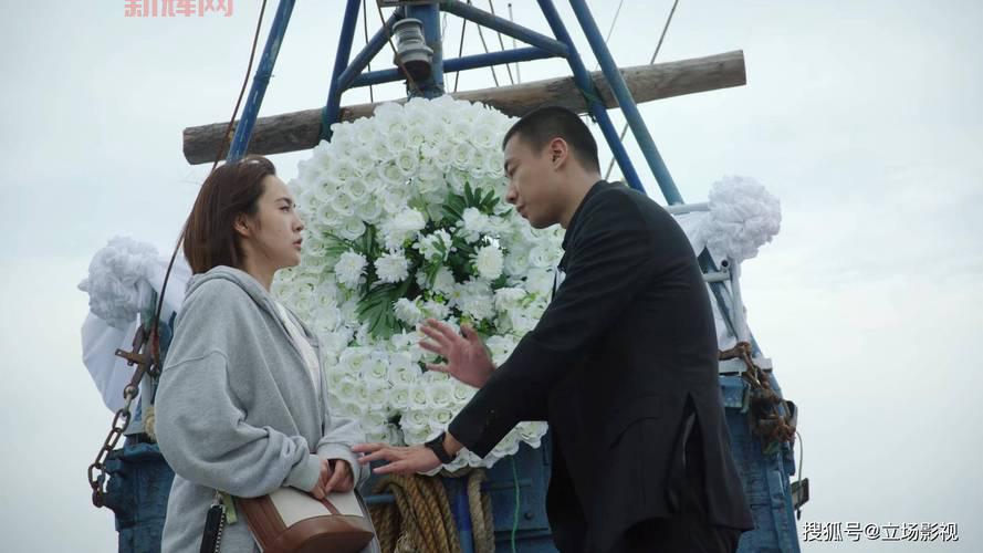 伞皇恋情揭秘:电竞圈热议的甜蜜故事