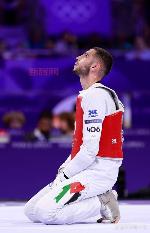 FIFA Online 3手机版:全球玩家同场竞技,畅享真实足球对决