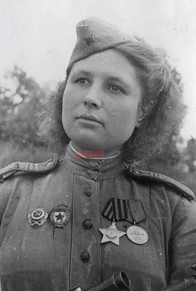 二战狙击手排名:瓦西里·扎伊采夫与白色死神的故事