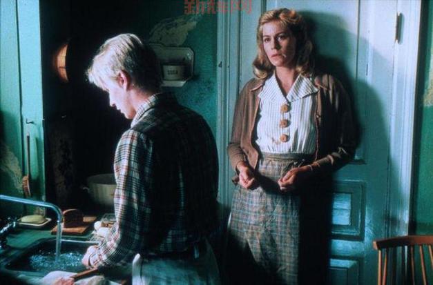 BD电影揭秘：学生与老师之间的禁忌爱情