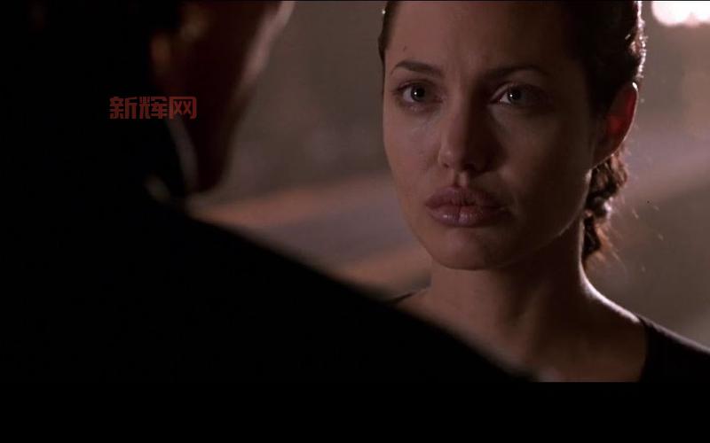 古墓丽影电影解析:安吉丽娜·朱莉与冒险传奇的完美结合