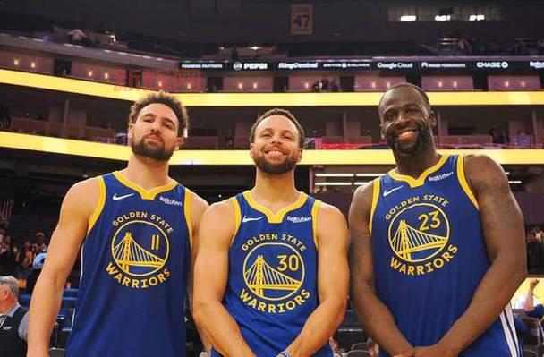 NBA常规赛：勇士115-122不敌国王，客场虫何时能翻身？