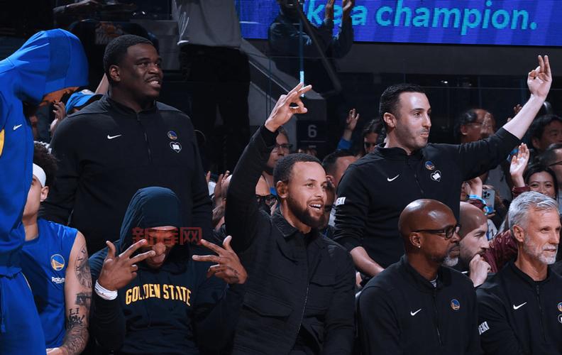 勇士主场战胜爵士，普尔爆发带领球队逆转！