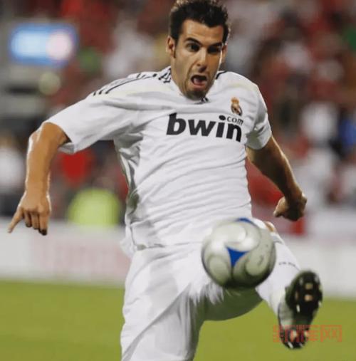 PES2013妖人盘点:顶级潜力球员与转会秘籍