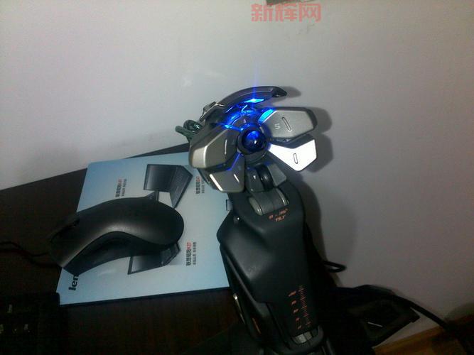 赛钛客Cyborg FLY5飞行摇杆深度测评:高端游戏外设推荐