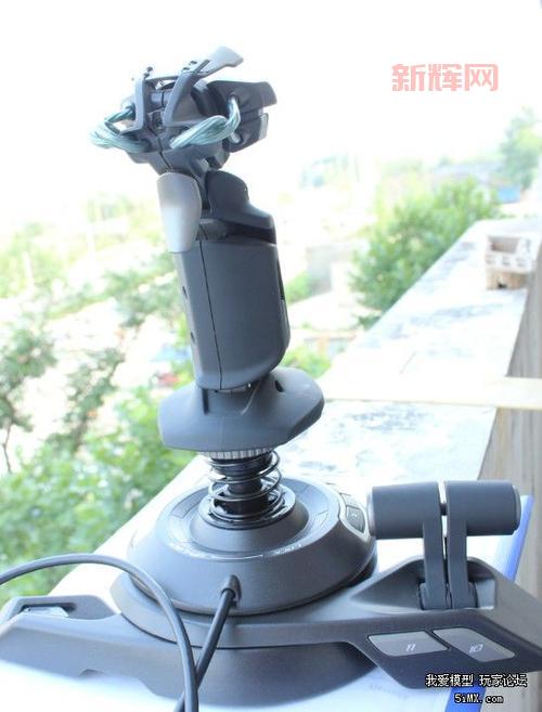 赛钛客Cyborg FLY5飞行摇杆深度测评：高端游戏外设推荐