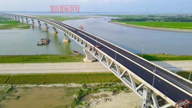 玩转胖鸟修大桥:帮胖鸟建造梦想桥梁