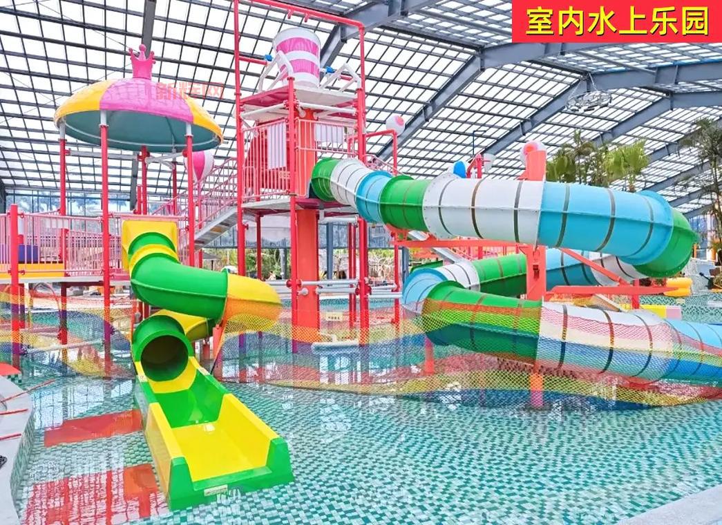 不出门也能玩转水滑梯,水上乐园滑行大作战真刺激!