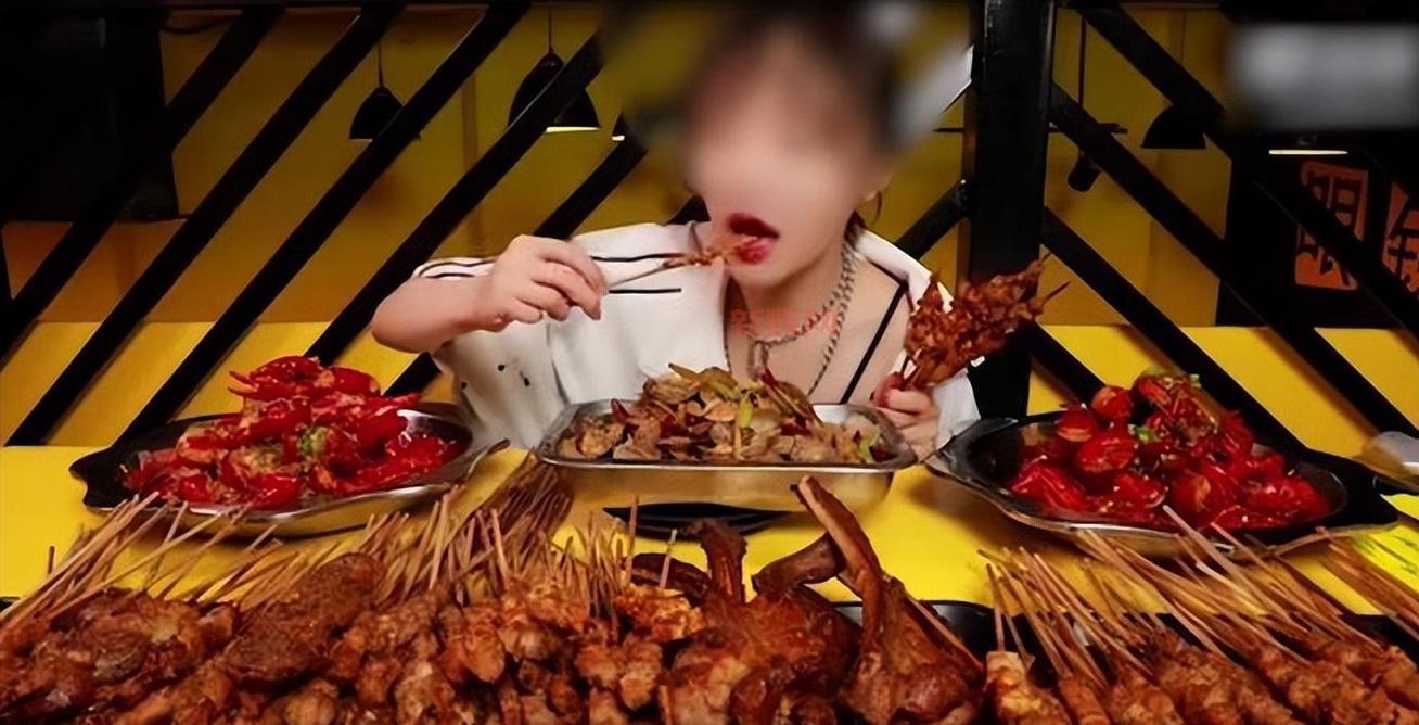 央视再评大胃王吃播:这种行为到底该不该提倡?