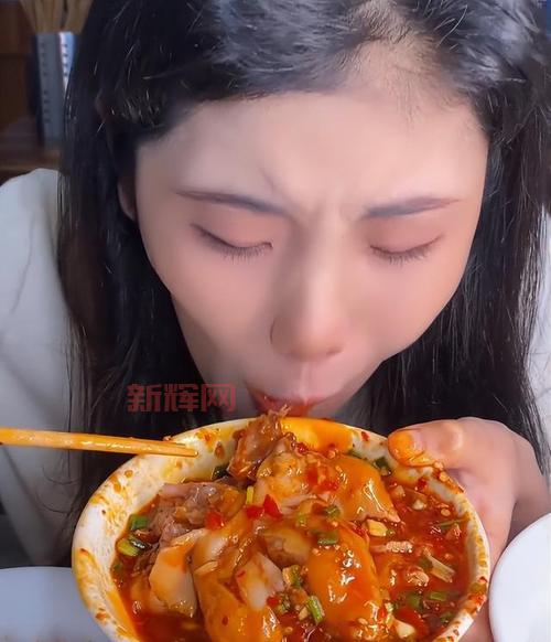 央视再评大胃王吃播：这种行为到底该不该提倡？